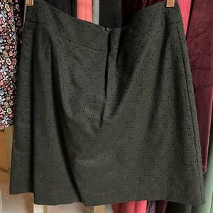 Loft detailed black lightweight mini skirt